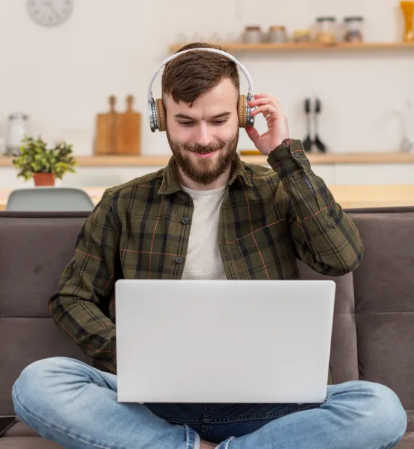 Learner taking an online class
